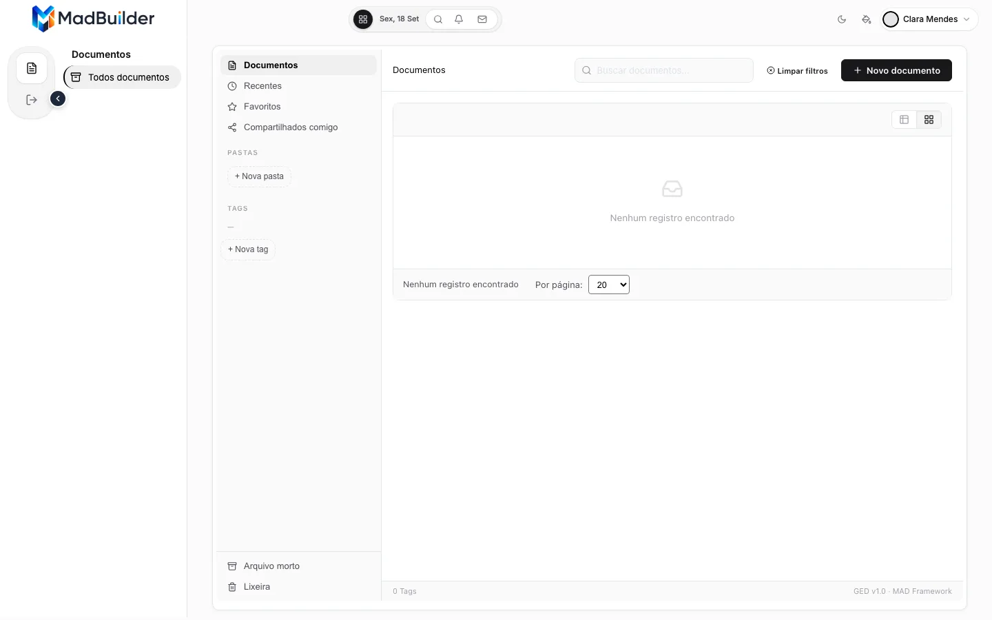 Tela do app aberta pela usuária Clara, com apenas o módulo Documentos no menu lateral