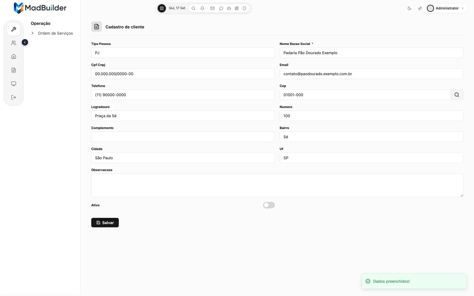 App no Teste Online: cadastro de cliente preenchido, endereço completo vindo do CEP e telefone já mascarado