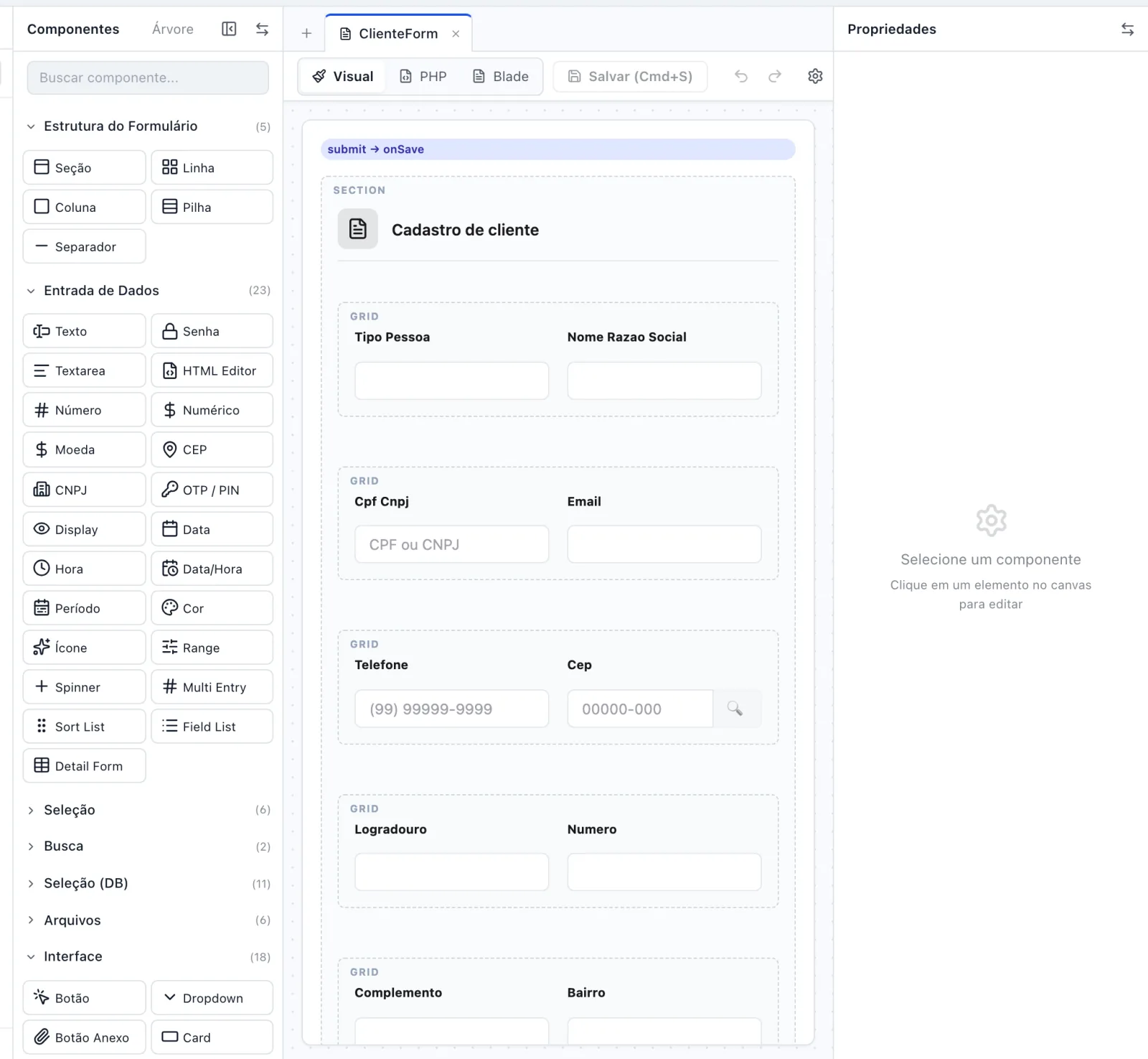 ClienteForm aberto no Studio: painel Componentes à esquerda, canvas no centro com a seção Cadastro de cliente, painel Propriedades à direita mostrando Selecione um componente