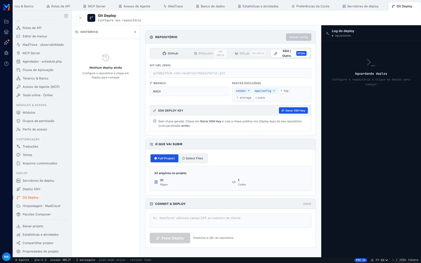 Painel Git Deploy com os provedores (GitHub · Bitbucket EM BREVE · GitLab EM BREVE · SSH/Outro ATUAL), o campo GIT URL (SSH) vazio, Branch main, as pastas excluídas, o bloco SSH DEPLOY KEY sem chave gerada, o cartão O QUE VAI SUBIR em Full Project com 32 arquivos no projeto (31 Pages · 1 Codes) e o Commit & Deploy desabilitado