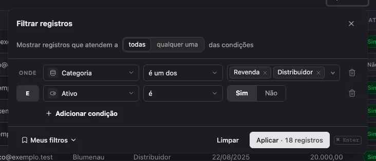 Painel de filtros no tema escuro do app